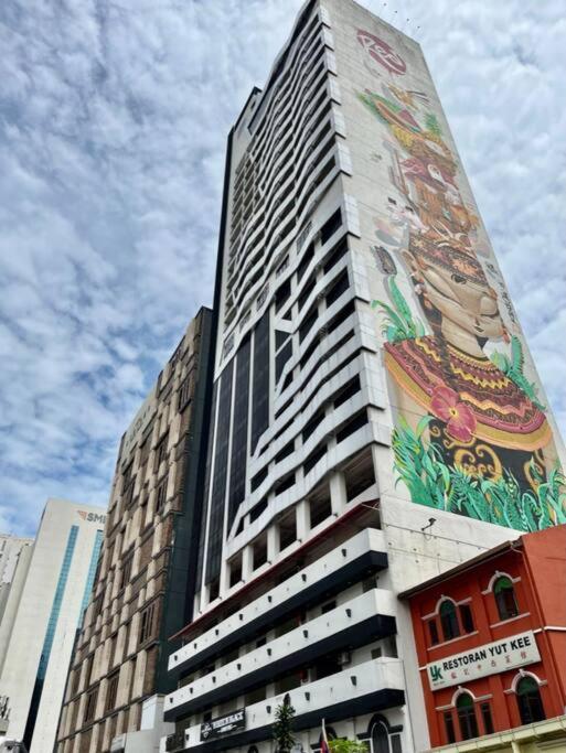 #16 M101 Dang Wangi Klcc View Pool By Livin Appartement Kuala Lumpur Buitenkant foto